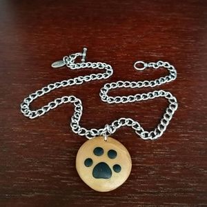 Handmade: Paw print pendant necklace